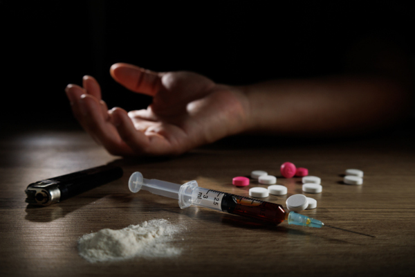 Why is prescription drug abuse on the rise? | Uncover 10 Facts